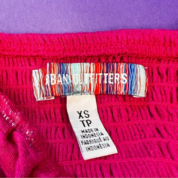 Urban Outfitters “Vienna” pointelle puff sleeve crop top size XS - Picture 8 of 8